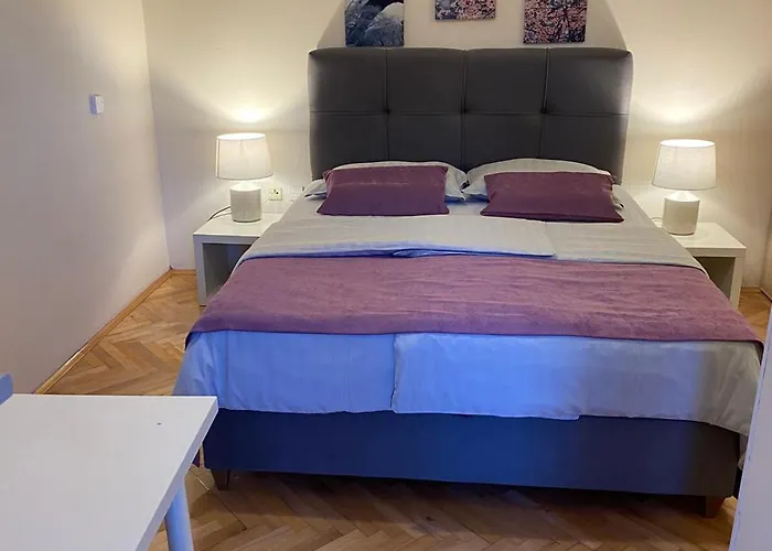 Dora Gostinjska kuća 3*