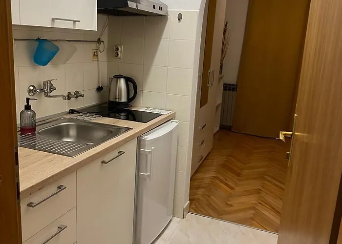 Gostinjska kuća Dora