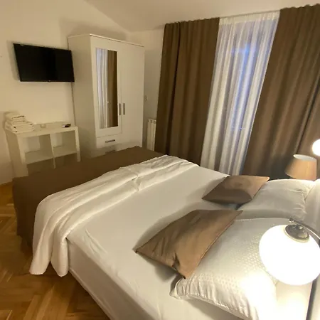 Pensjonat Dora Funtana